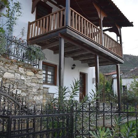 Lila'S Guest House Mikrós Prínos Exterior foto